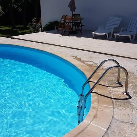 بيت للعطل Spacious House With Garden Near Bemposta + Private Pool *