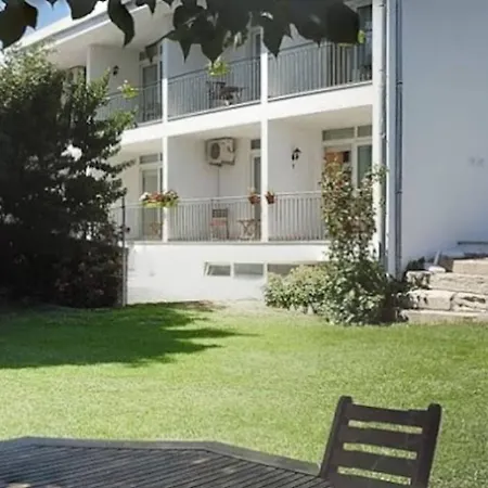 Spacious House With Garden Near Bemposta + Private Pool Casa de Férias *